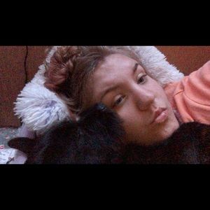 Meet your Posher, Emma